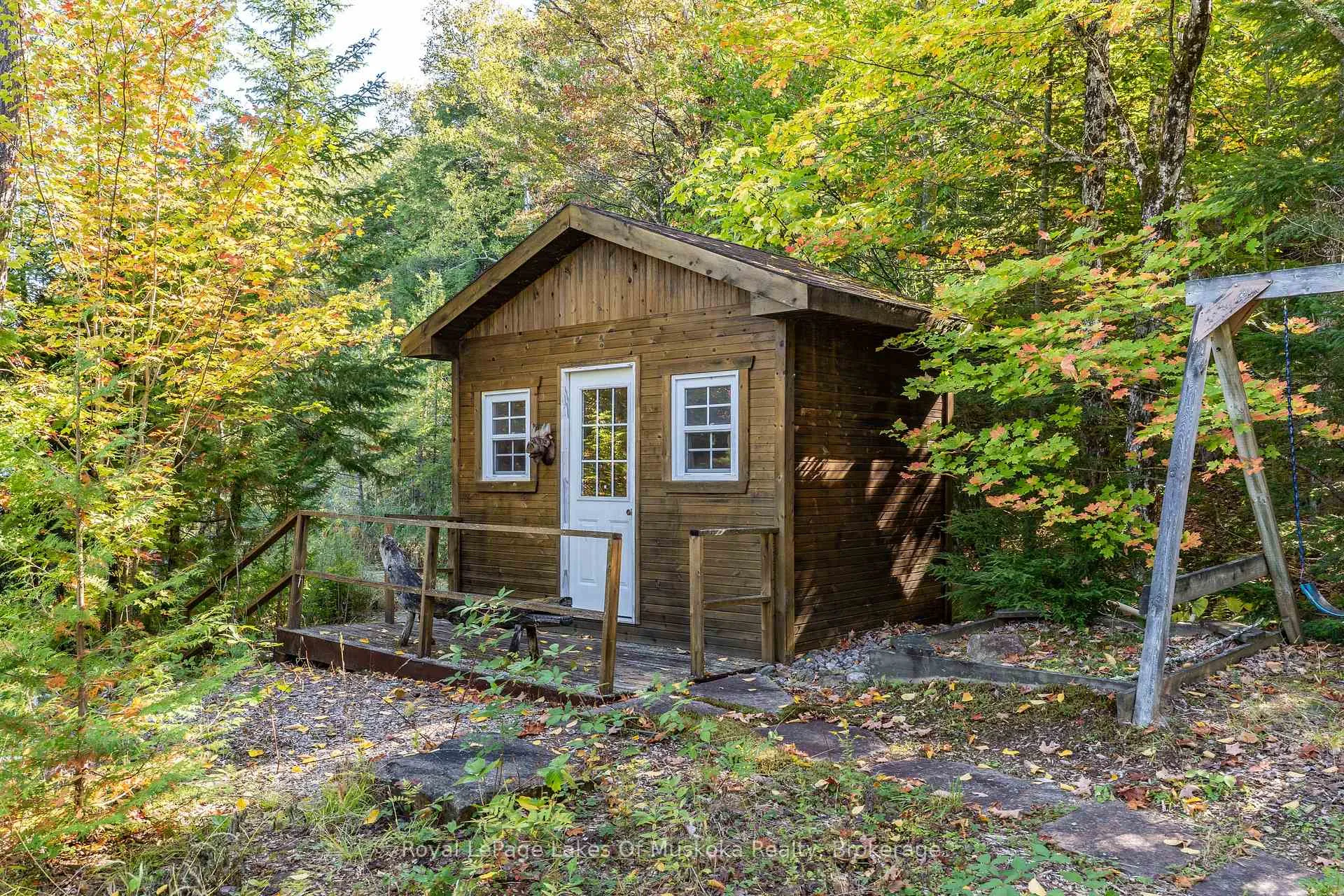 Photo 33 of 1004 McFadden Drive, Algonquin Highlands, McClintock — HOMEH