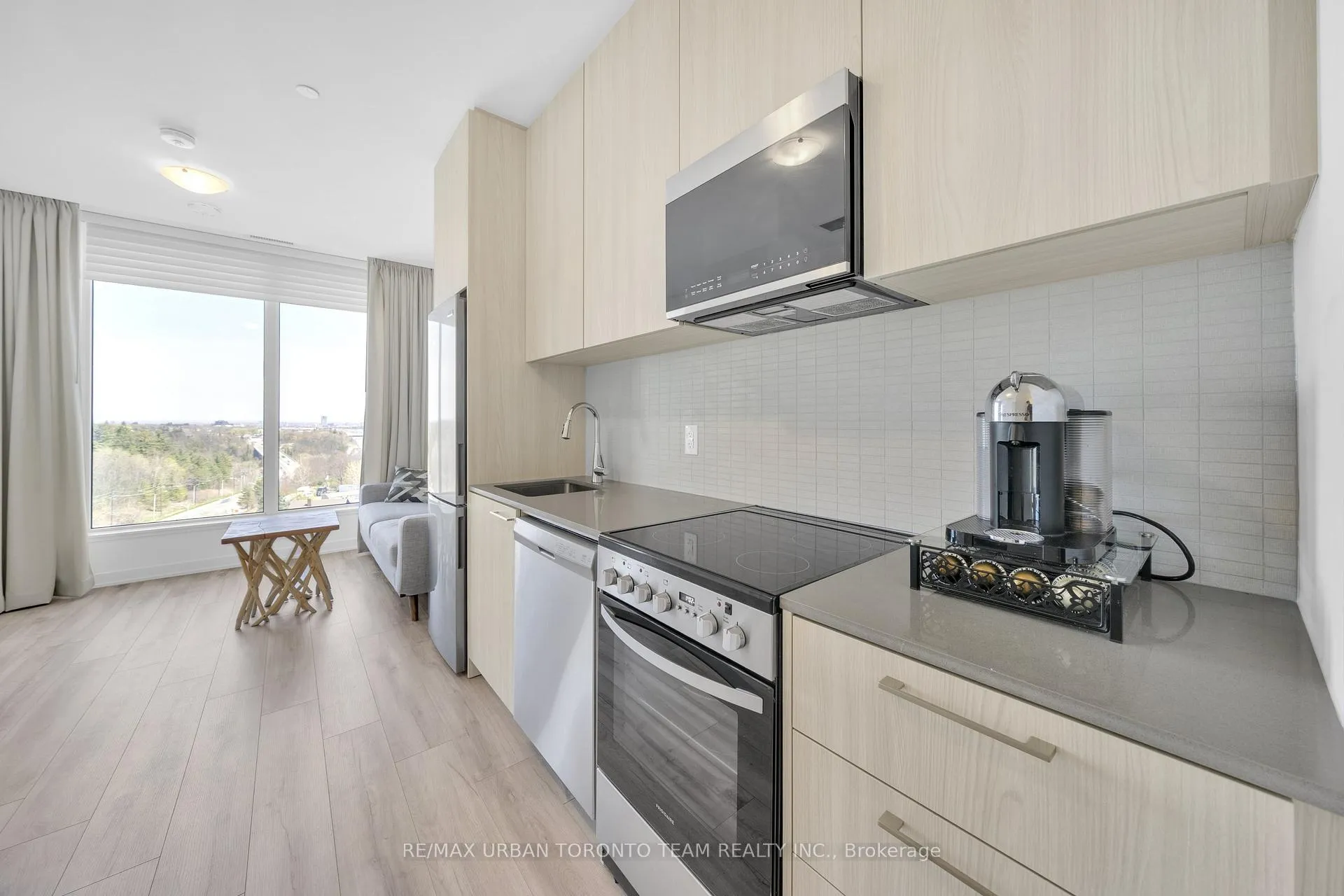 Photo 3 of Unit 820, 7439 Kingston Road, Scarborough, Rouge — HOMEH