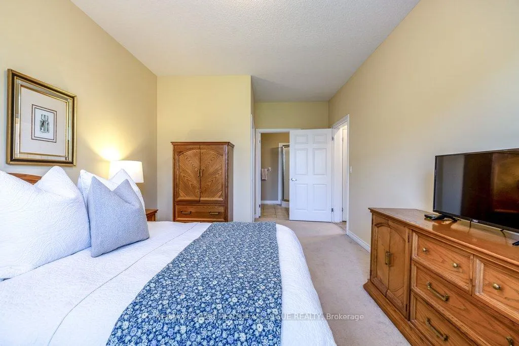 Photo 12 of Unit 21, 2165 Itabashi Way, Burlington, Tansley — HOMEH