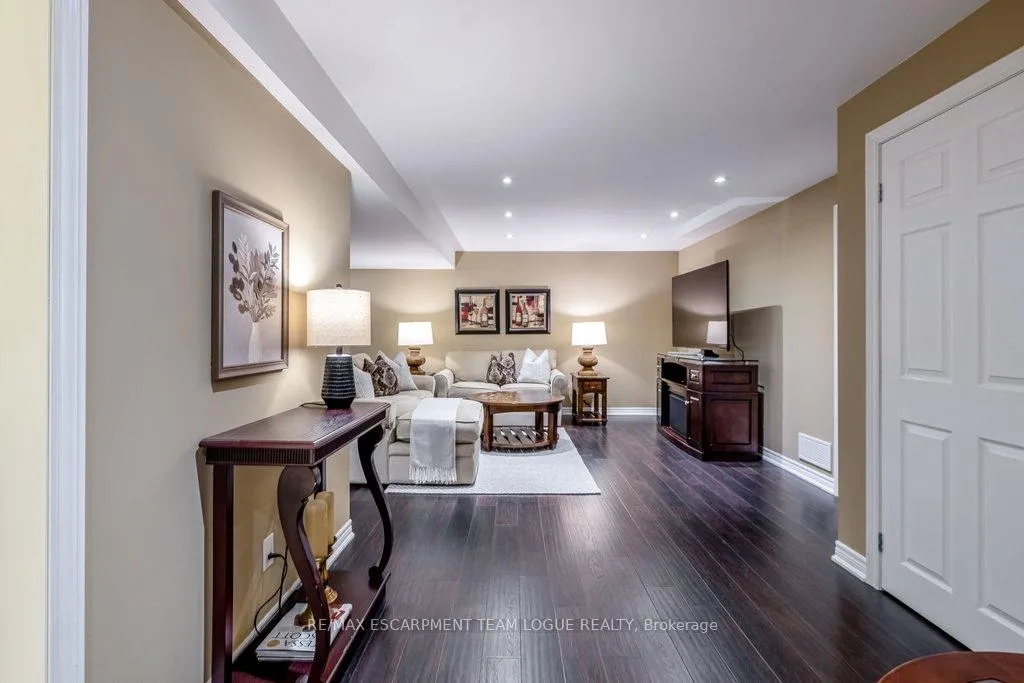 Photo 25 of Unit 21, 2165 Itabashi Way, Burlington, Tansley — HOMEH
