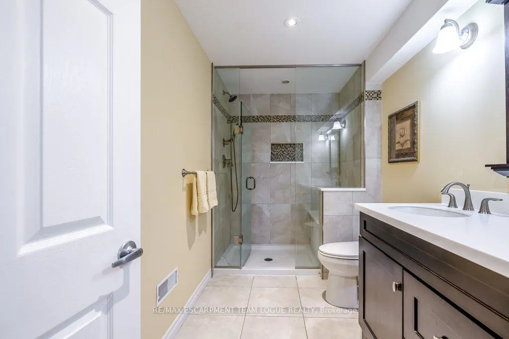 Photo 33 of Unit 21, 2165 Itabashi Way, Burlington, Tansley — HOMEH
