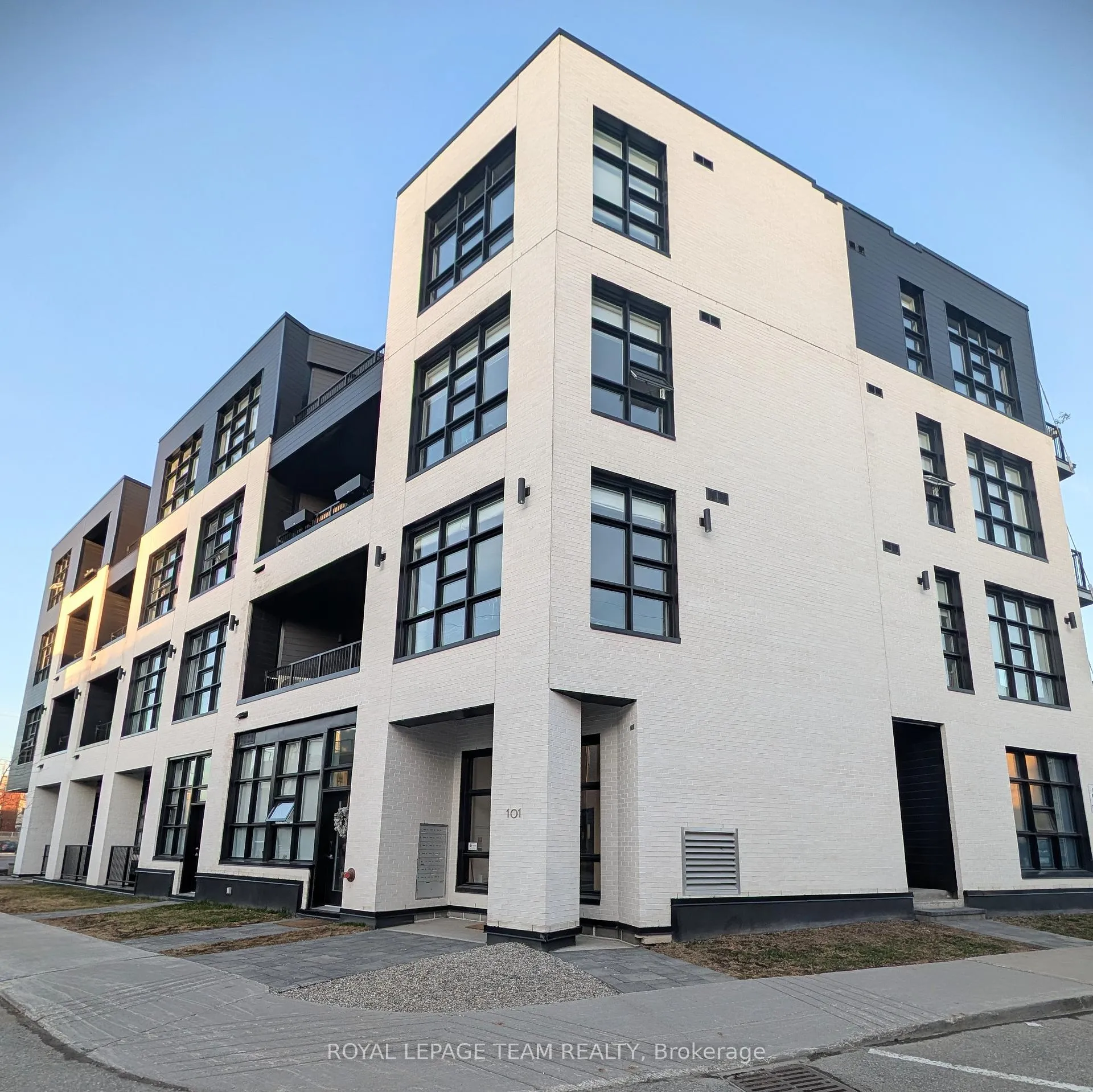 Photo of Unit 304, 101 Pinhey Street