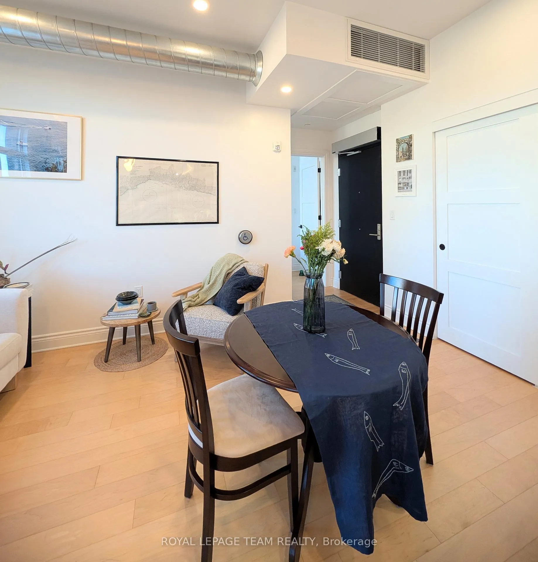 Photo 2 of Unit 304, 101 Pinhey Street, Ottawa, Hintonburg — HOMEH