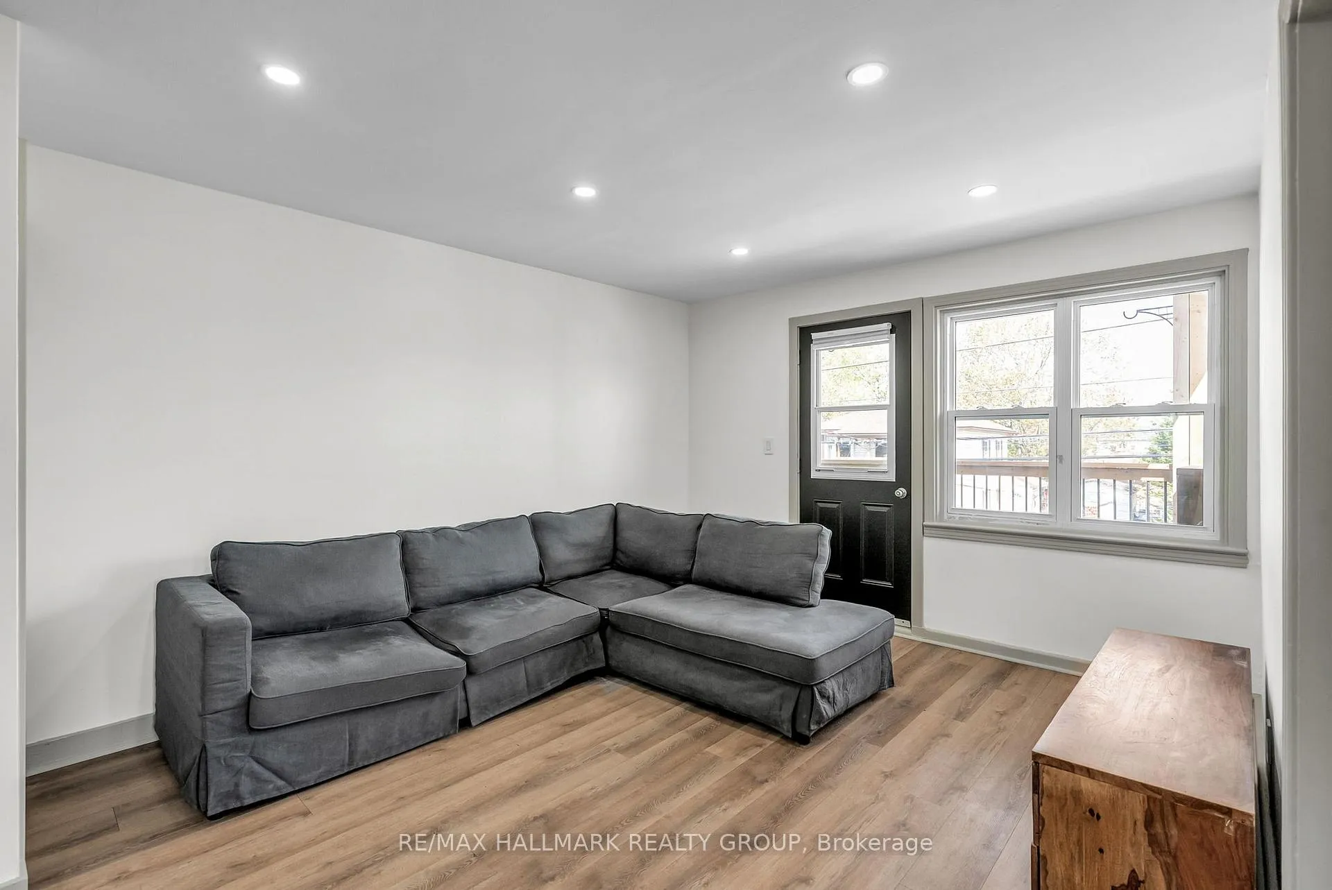 Photo 11 of 334-336 Eleventh Street E, Cornwall — HOMEH