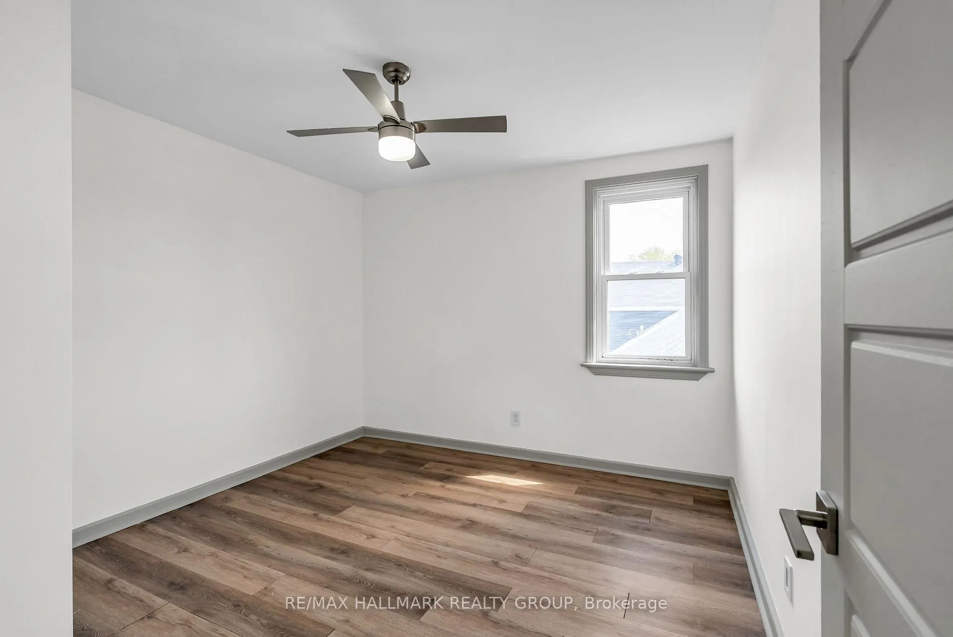Photo 14 of 334-336 Eleventh Street E, Cornwall — HOMEH