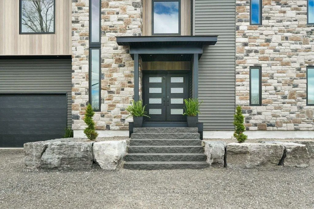 Photo 3 of 55 Dennis Drive, Parry Sound — HOMEH