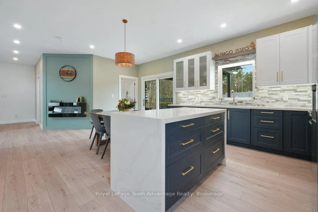 Photo 11 of 55 Dennis Drive, Parry Sound — HOMEH