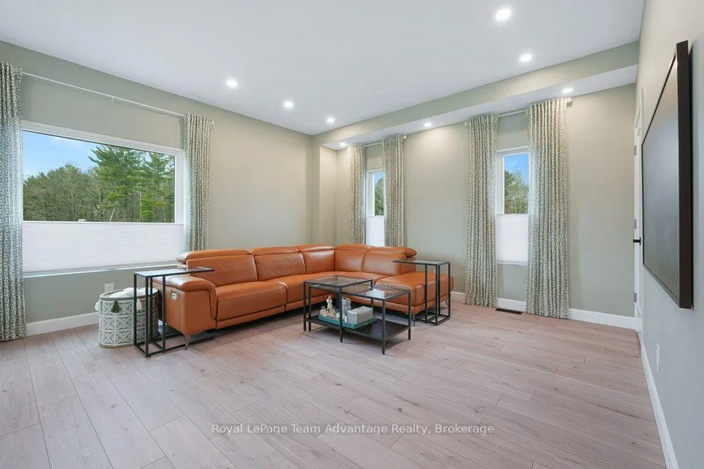 Photo 19 of 55 Dennis Drive, Parry Sound — HOMEH