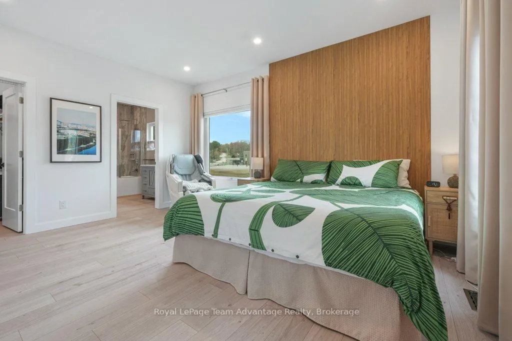 Photo 21 of 55 Dennis Drive, Parry Sound — HOMEH