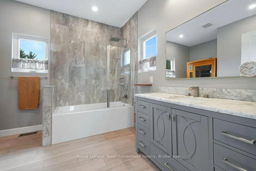 Photo 23 of 55 Dennis Drive, Parry Sound — HOMEH
