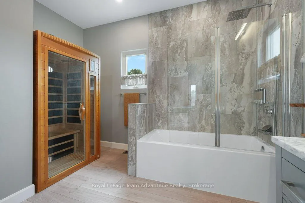 Photo 24 of 55 Dennis Drive, Parry Sound — HOMEH