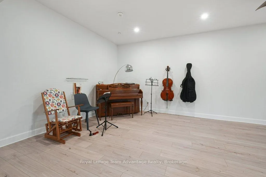 Photo 34 of 55 Dennis Drive, Parry Sound — HOMEH