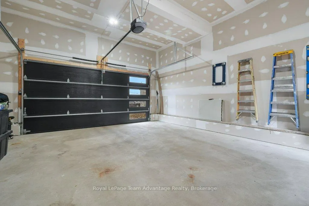 Photo 38 of 55 Dennis Drive, Parry Sound — HOMEH
