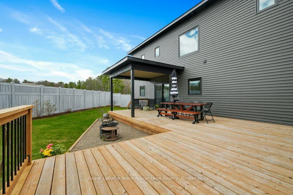 Photo 46 of 55 Dennis Drive, Parry Sound — HOMEH