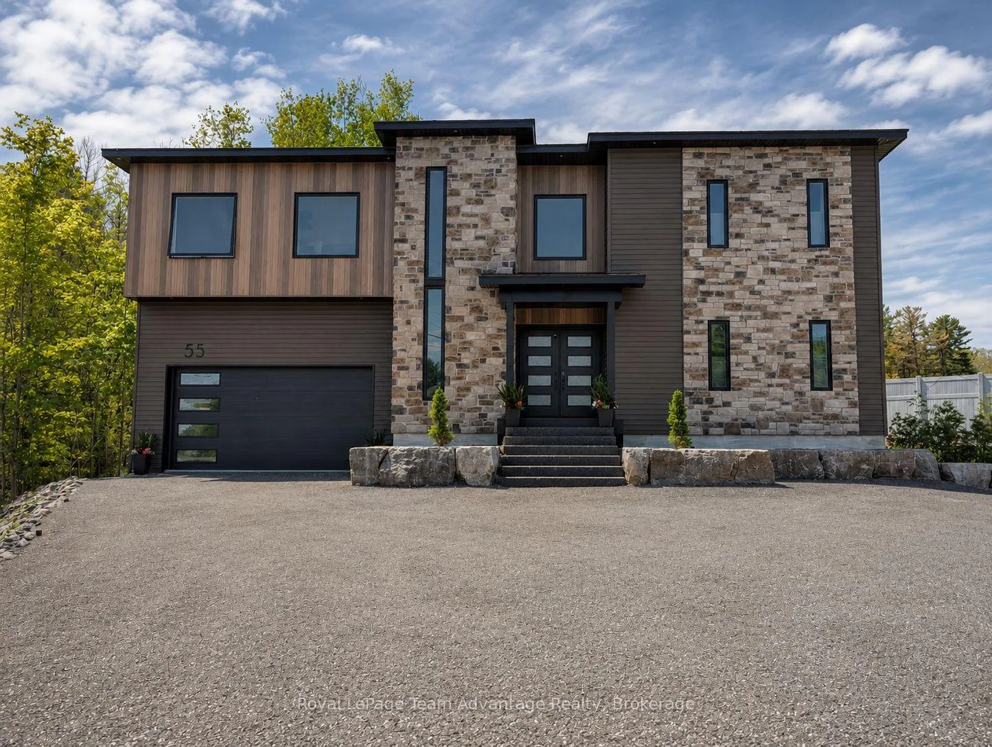 Photo 47 of 55 Dennis Drive, Parry Sound — HOMEH