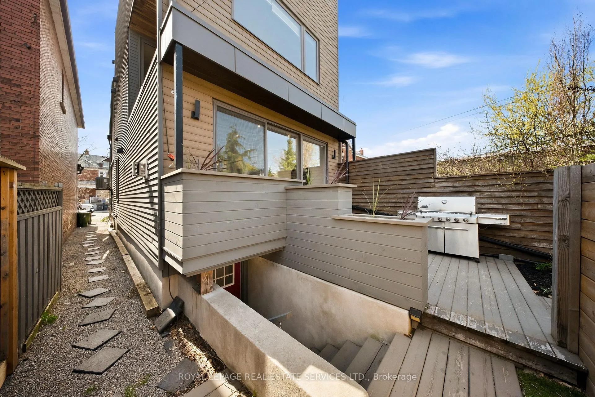 Photo 35 of 267 Christie Street, Toronto, The Annex — HOMEH