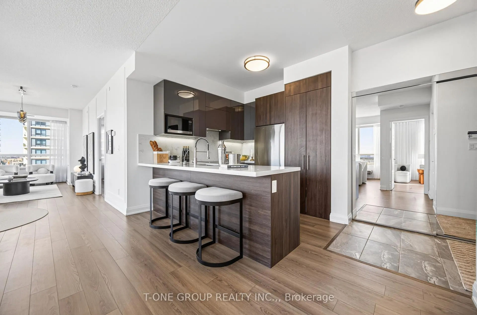 Photo 5 of Unit 2608, 15 Water Walk Drive, Markham, Unionville — HOMEH