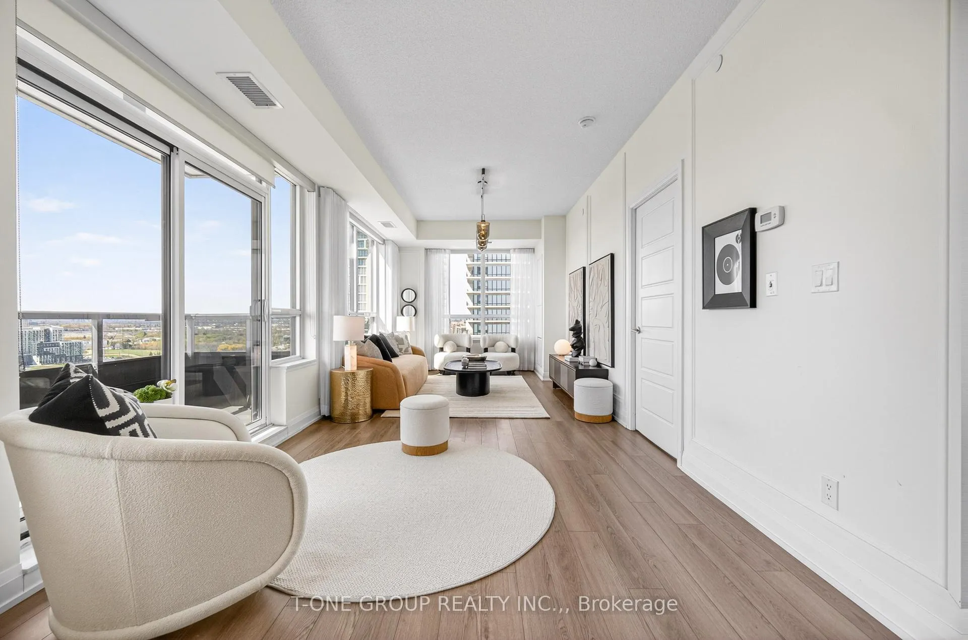 Photo 11 of Unit 2608, 15 Water Walk Drive, Markham, Unionville — HOMEH