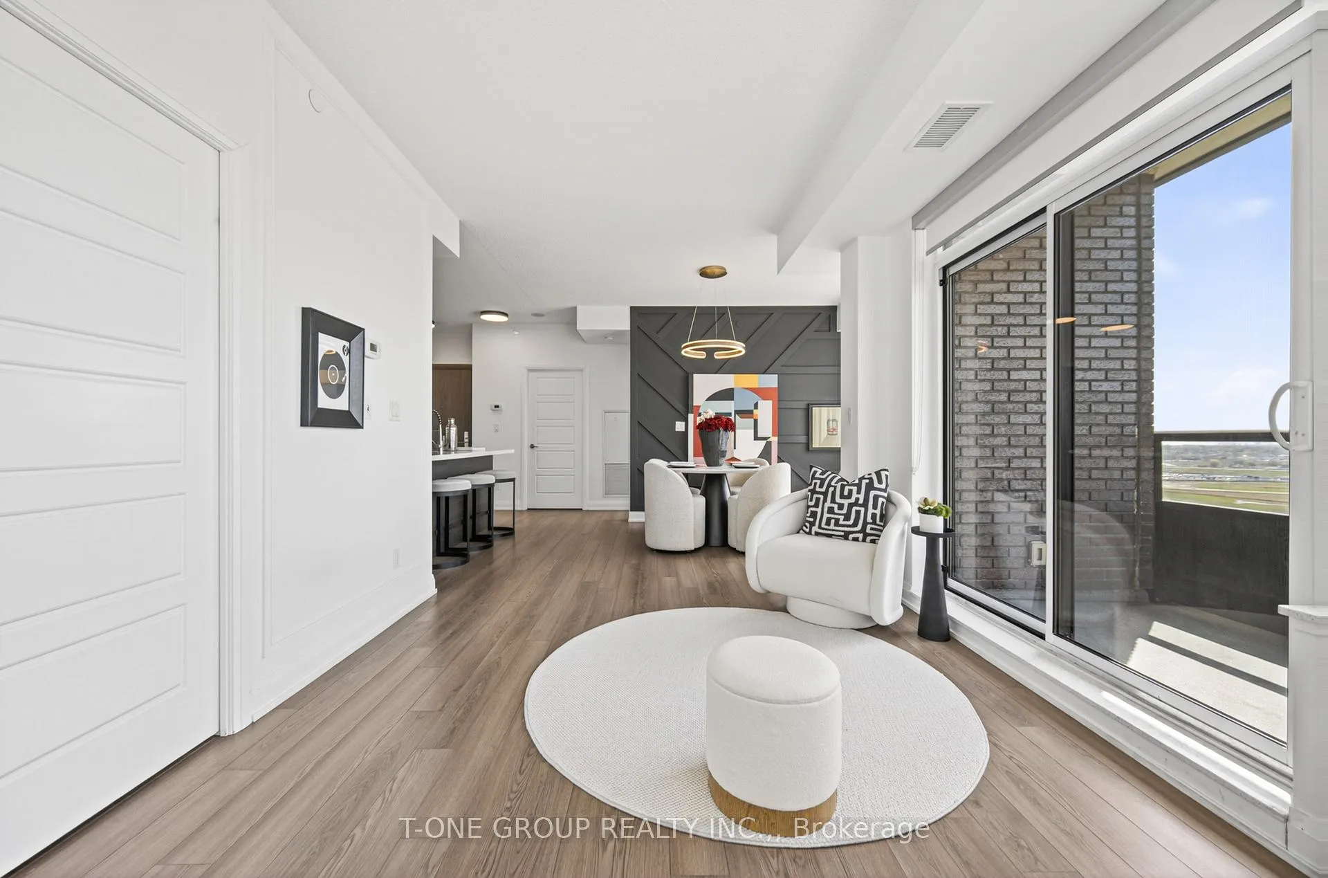 Photo 15 of Unit 2608, 15 Water Walk Drive, Markham, Unionville — HOMEH