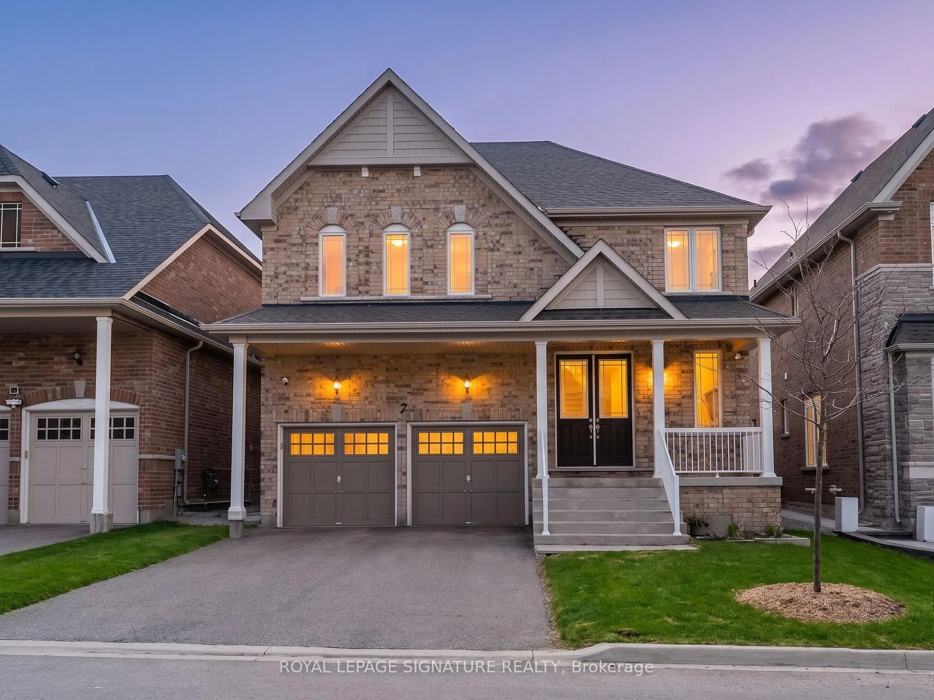 Photo 1 of 7 Kingknoll Crescent, Georgina, Keswick South — HOMEH