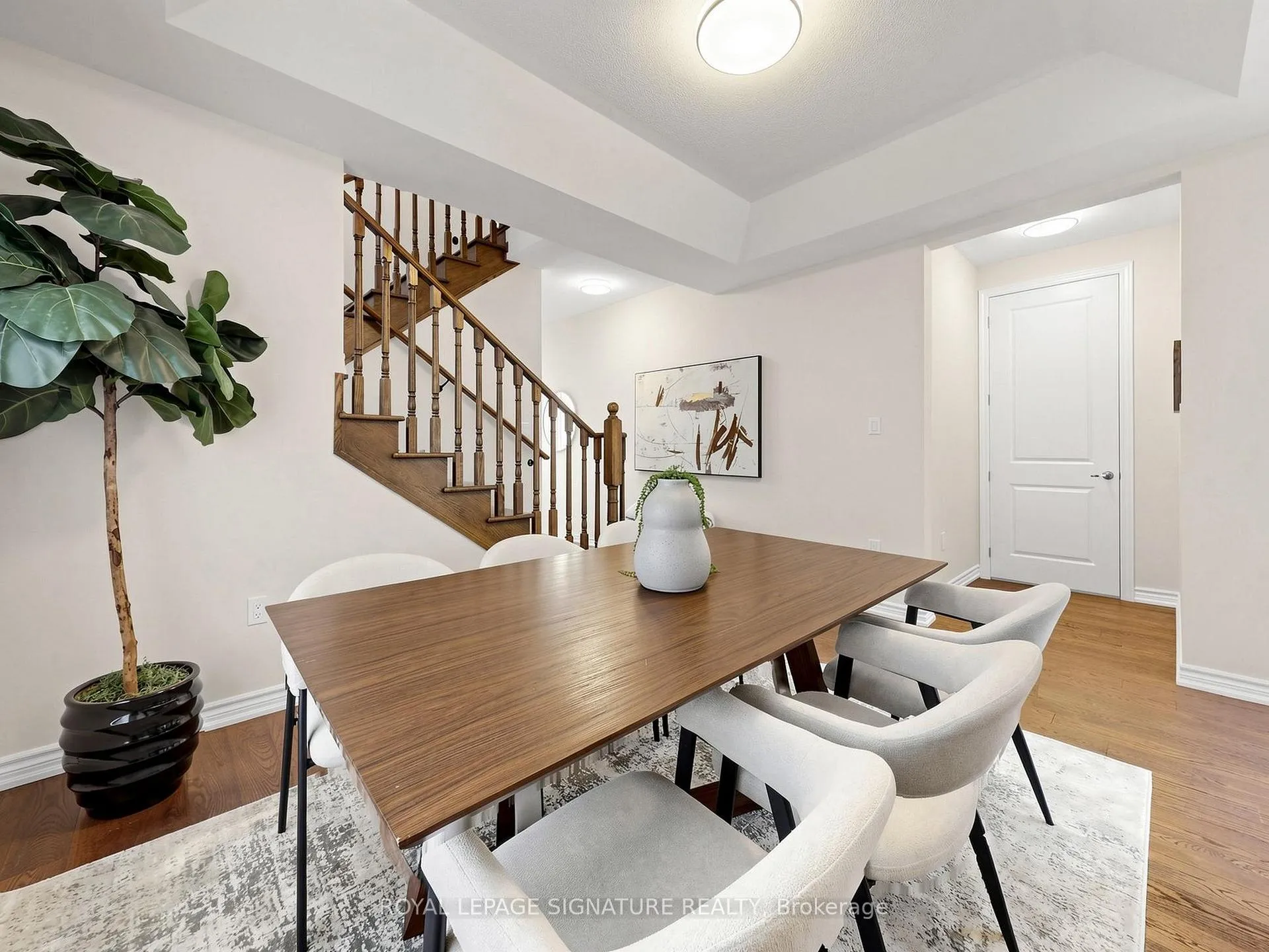 Photo 8 of 7 Kingknoll Crescent, Georgina, Keswick South — HOMEH