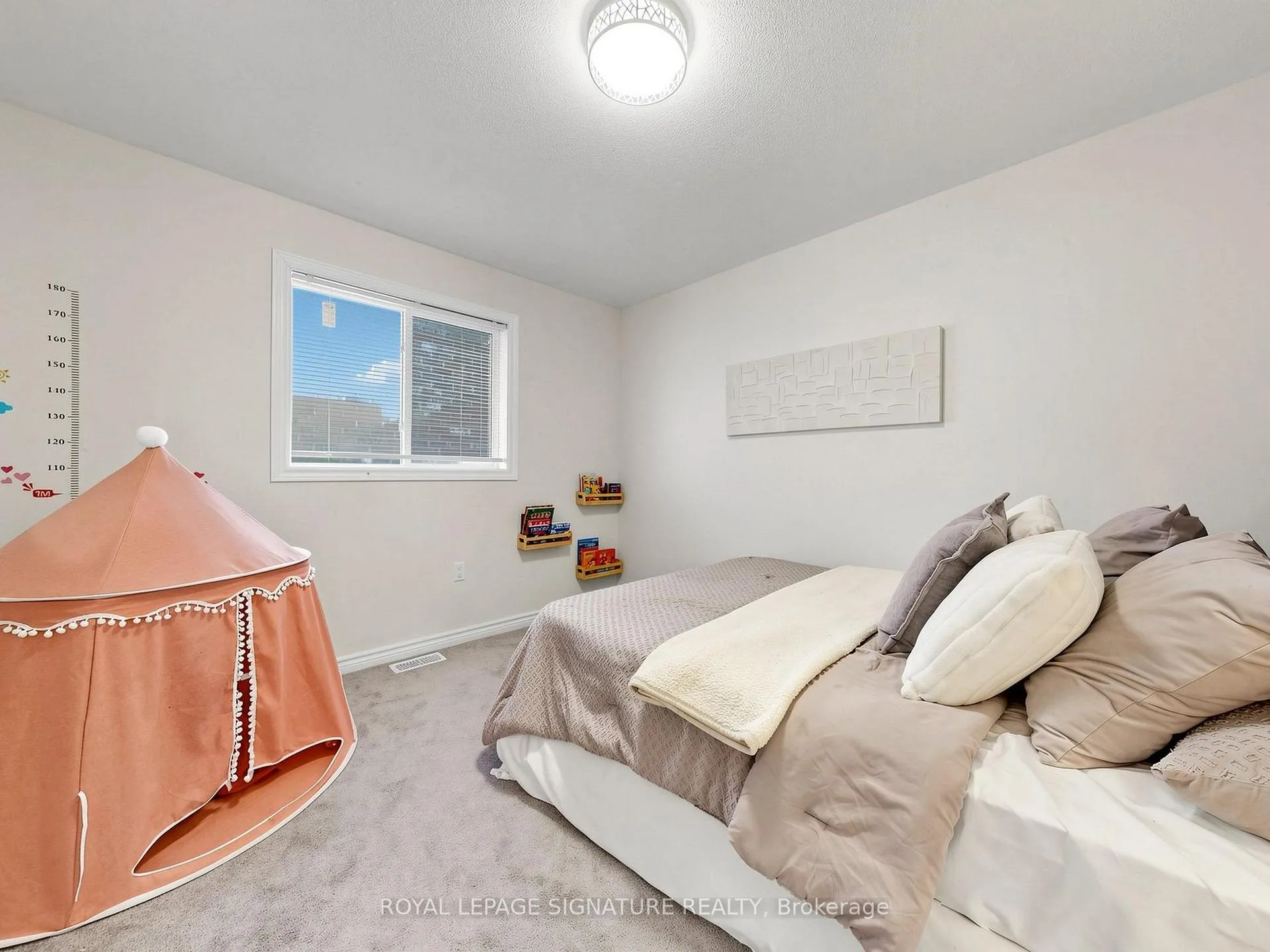 Photo 29 of 7 Kingknoll Crescent, Georgina, Keswick South — HOMEH