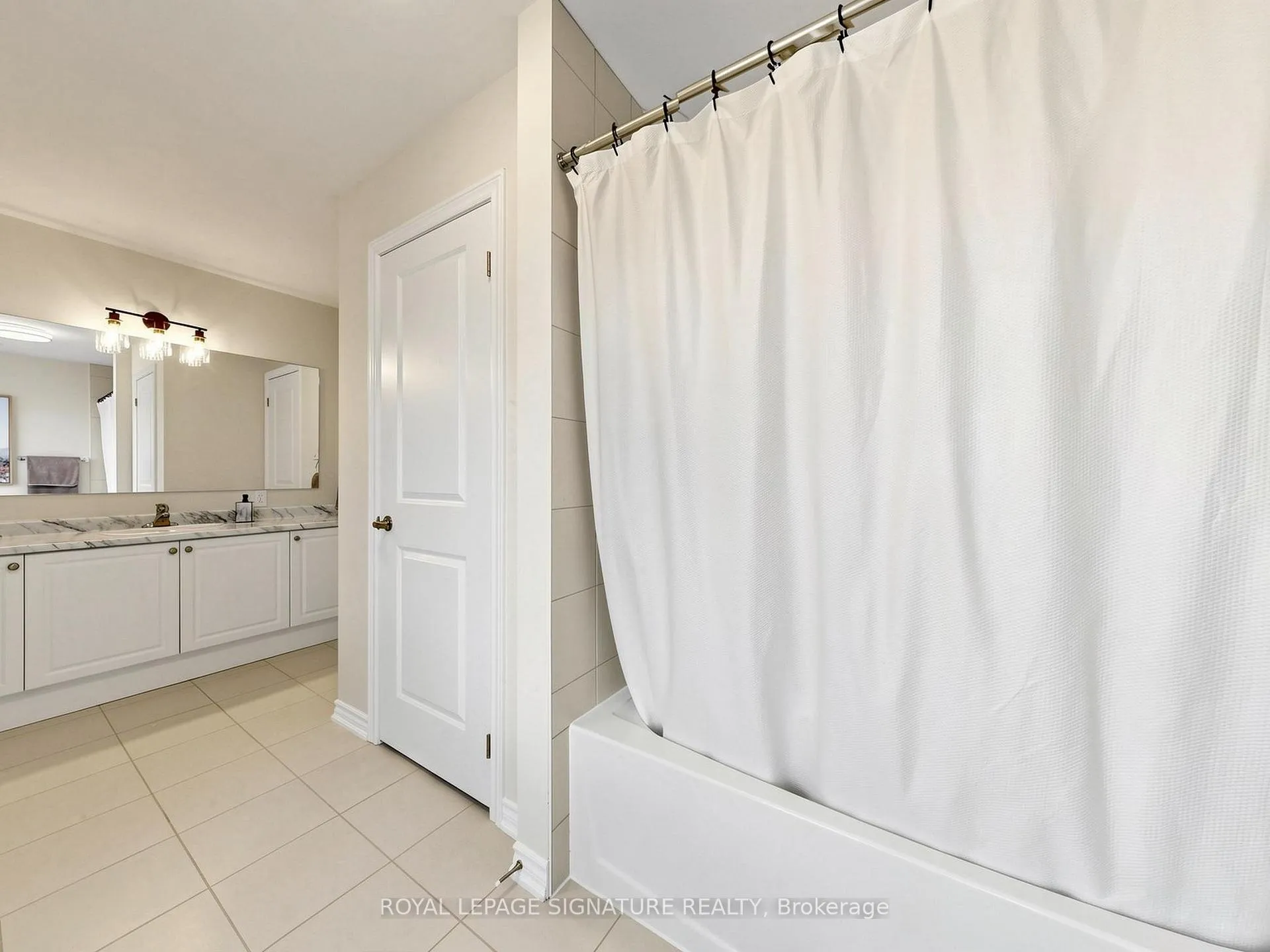 Photo 35 of 7 Kingknoll Crescent, Georgina, Keswick South — HOMEH