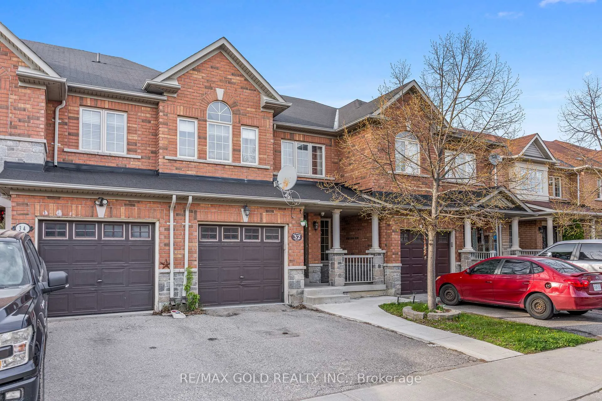 Photo 2 of 32 Bay Breeze Drive, Brampton, Sandringham-Wellington — HOMEH