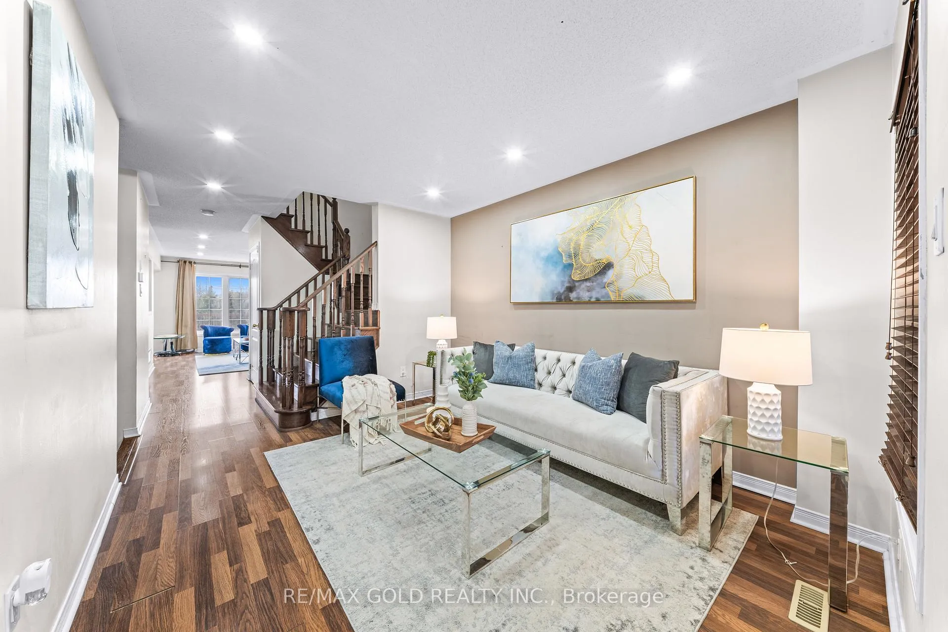 Photo 5 of 32 Bay Breeze Drive, Brampton, Sandringham-Wellington — HOMEH