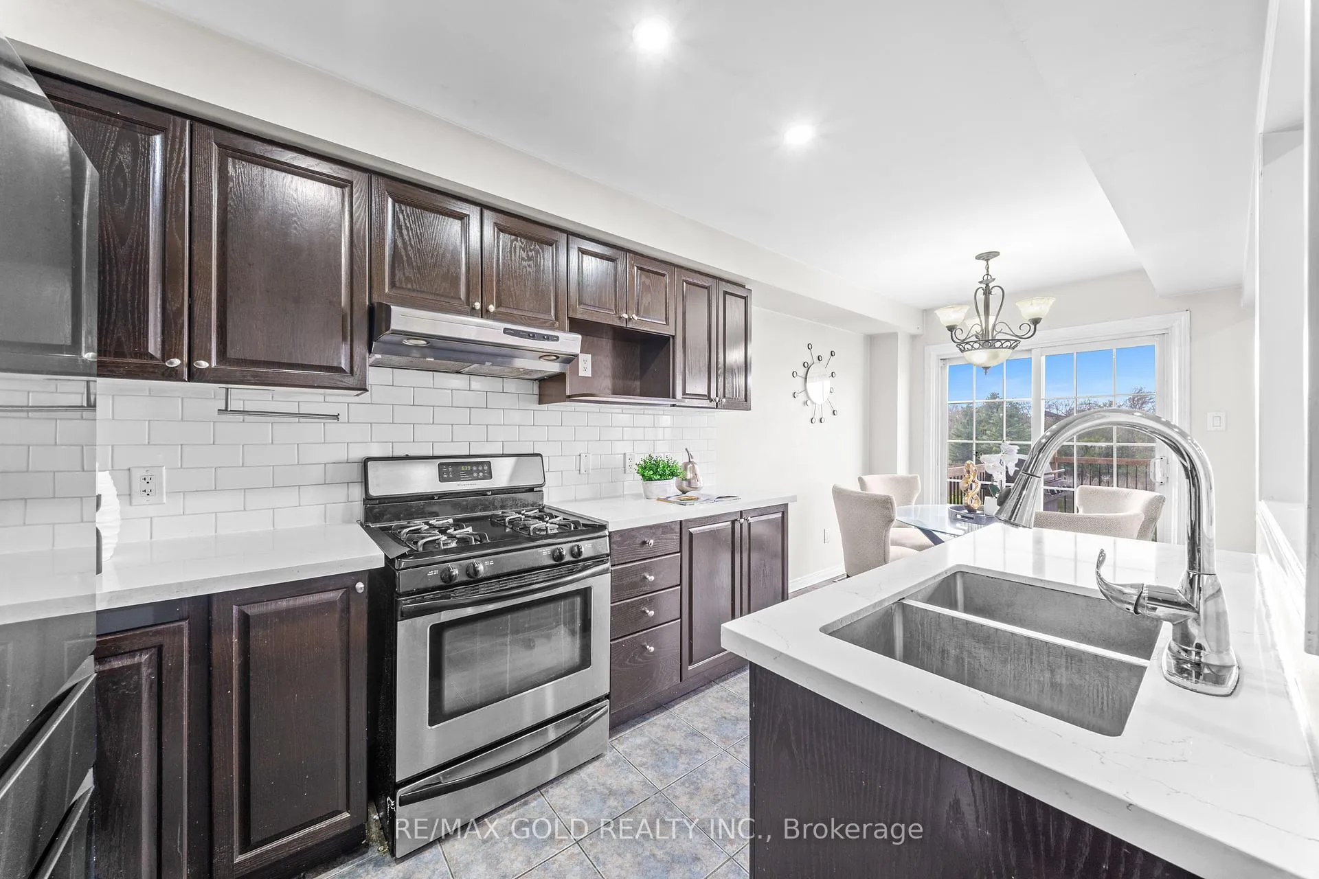 Photo 14 of 32 Bay Breeze Drive, Brampton, Sandringham-Wellington — HOMEH