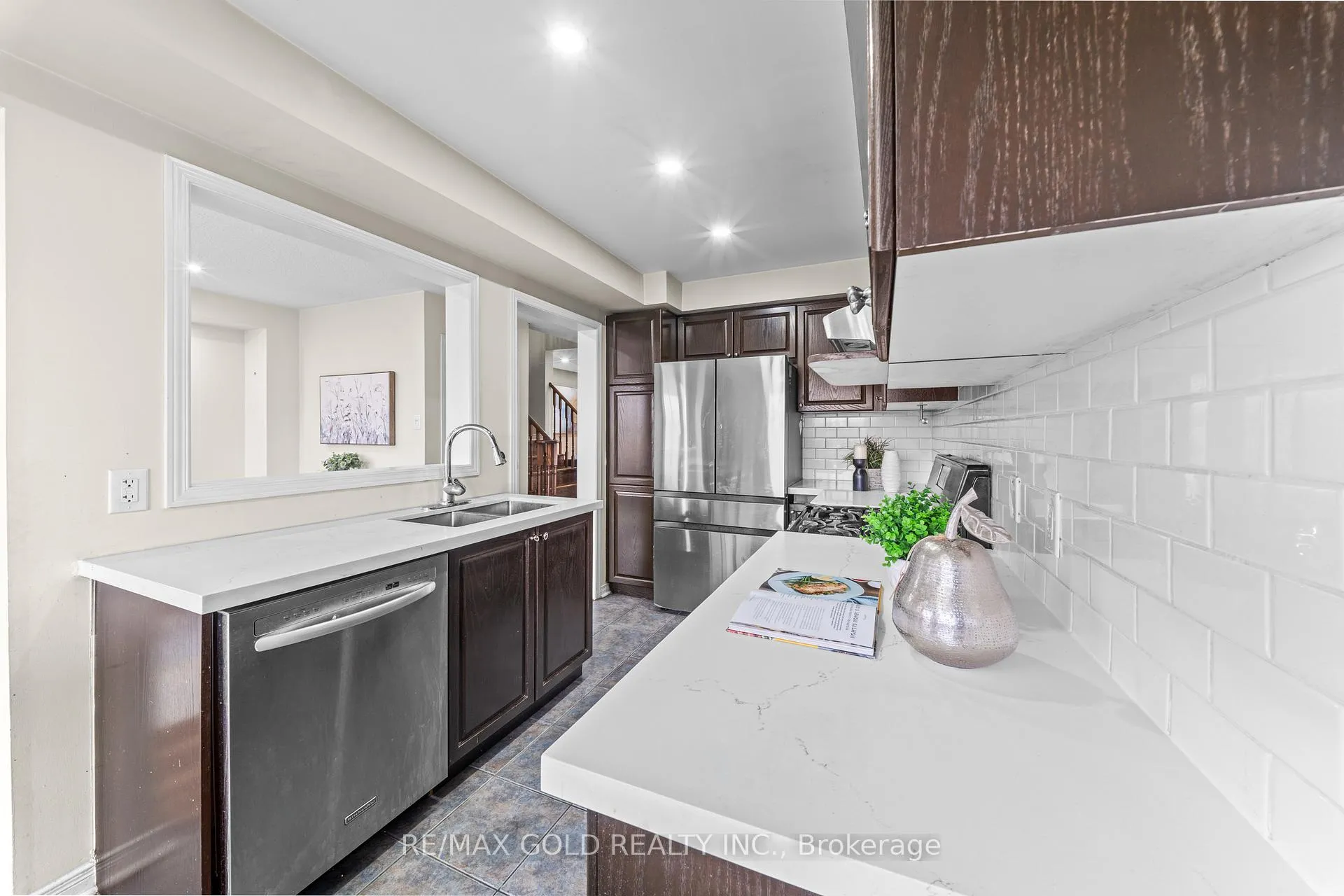 Photo 15 of 32 Bay Breeze Drive, Brampton, Sandringham-Wellington — HOMEH