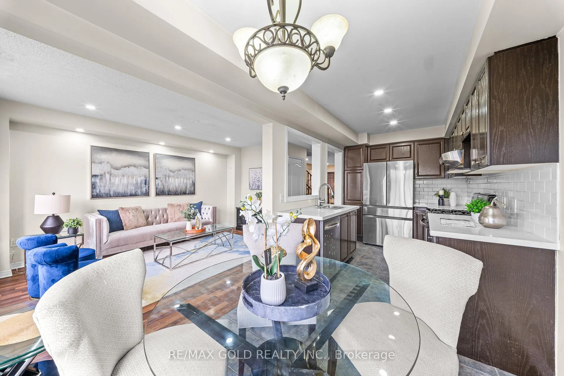 Photo 18 of 32 Bay Breeze Drive, Brampton, Sandringham-Wellington — HOMEH