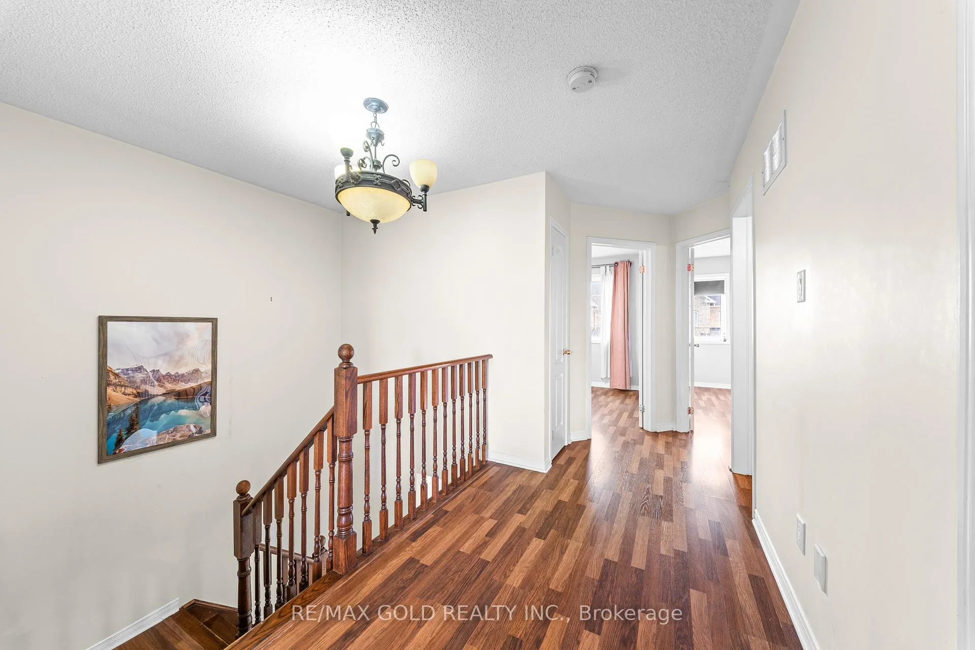 Photo 23 of 32 Bay Breeze Drive, Brampton, Sandringham-Wellington — HOMEH
