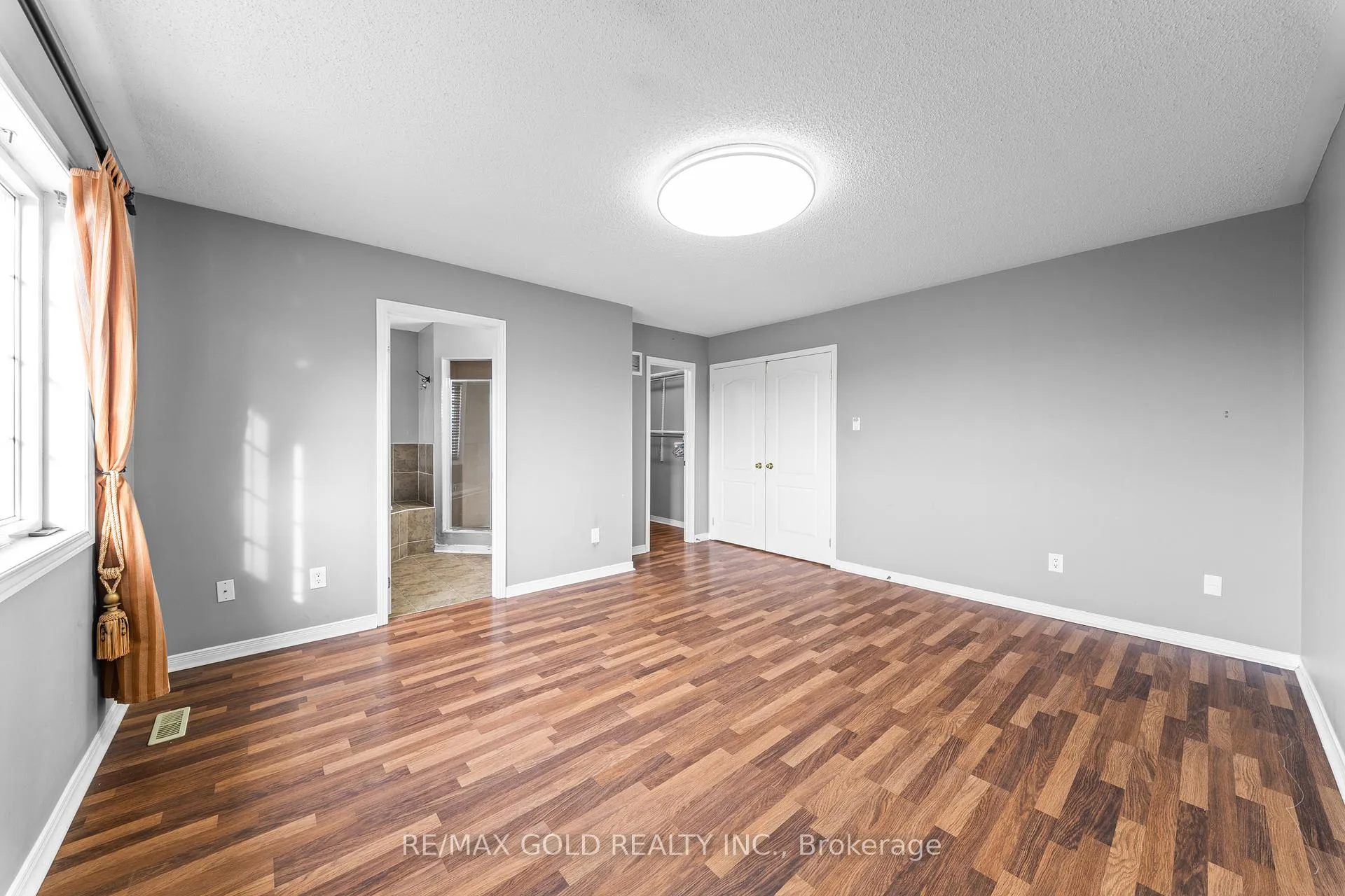 Photo 26 of 32 Bay Breeze Drive, Brampton, Sandringham-Wellington — HOMEH