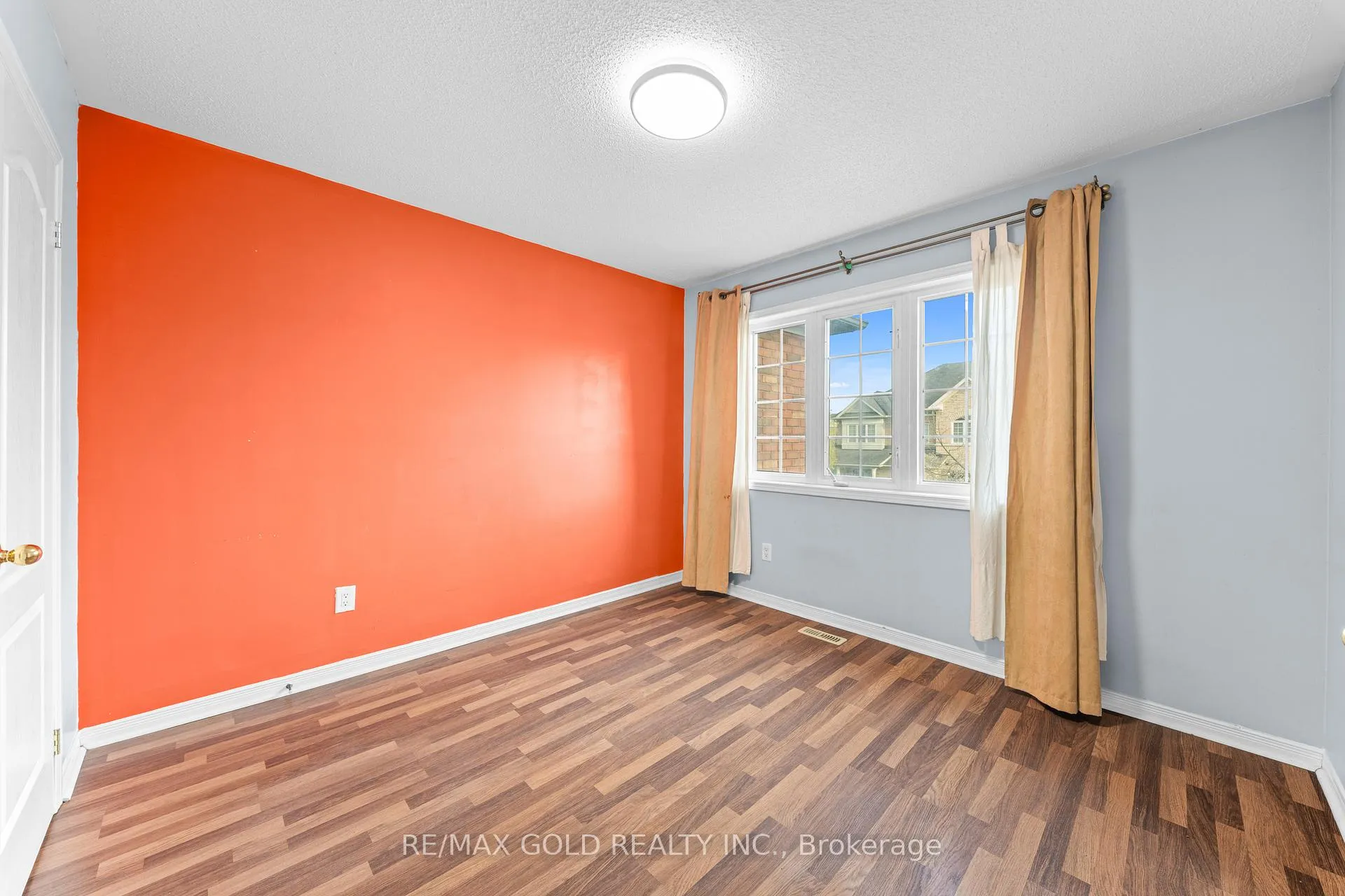 Photo 30 of 32 Bay Breeze Drive, Brampton, Sandringham-Wellington — HOMEH