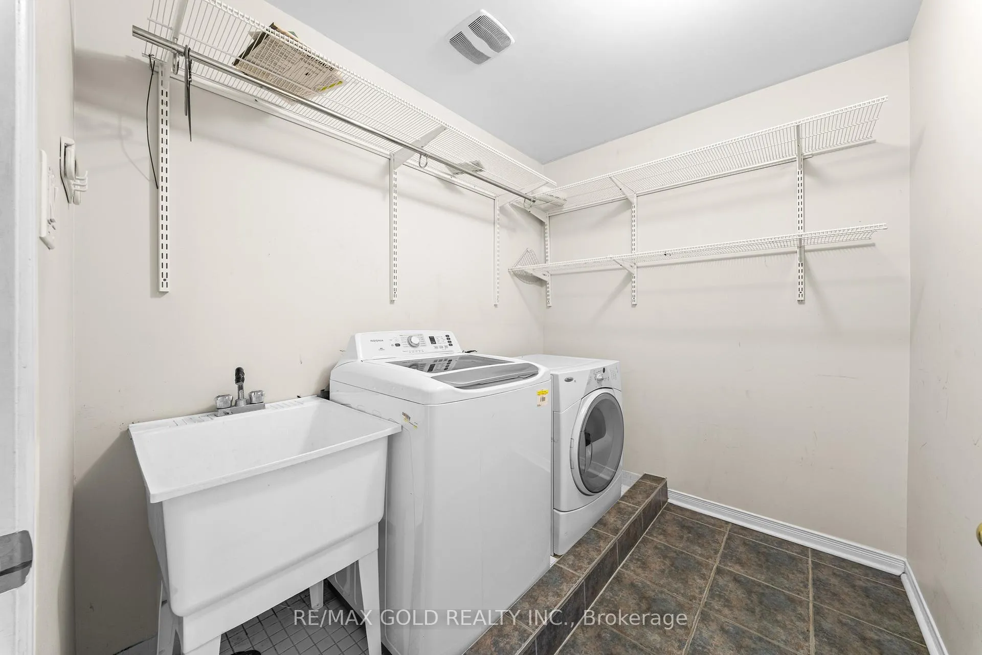 Photo 35 of 32 Bay Breeze Drive, Brampton, Sandringham-Wellington — HOMEH