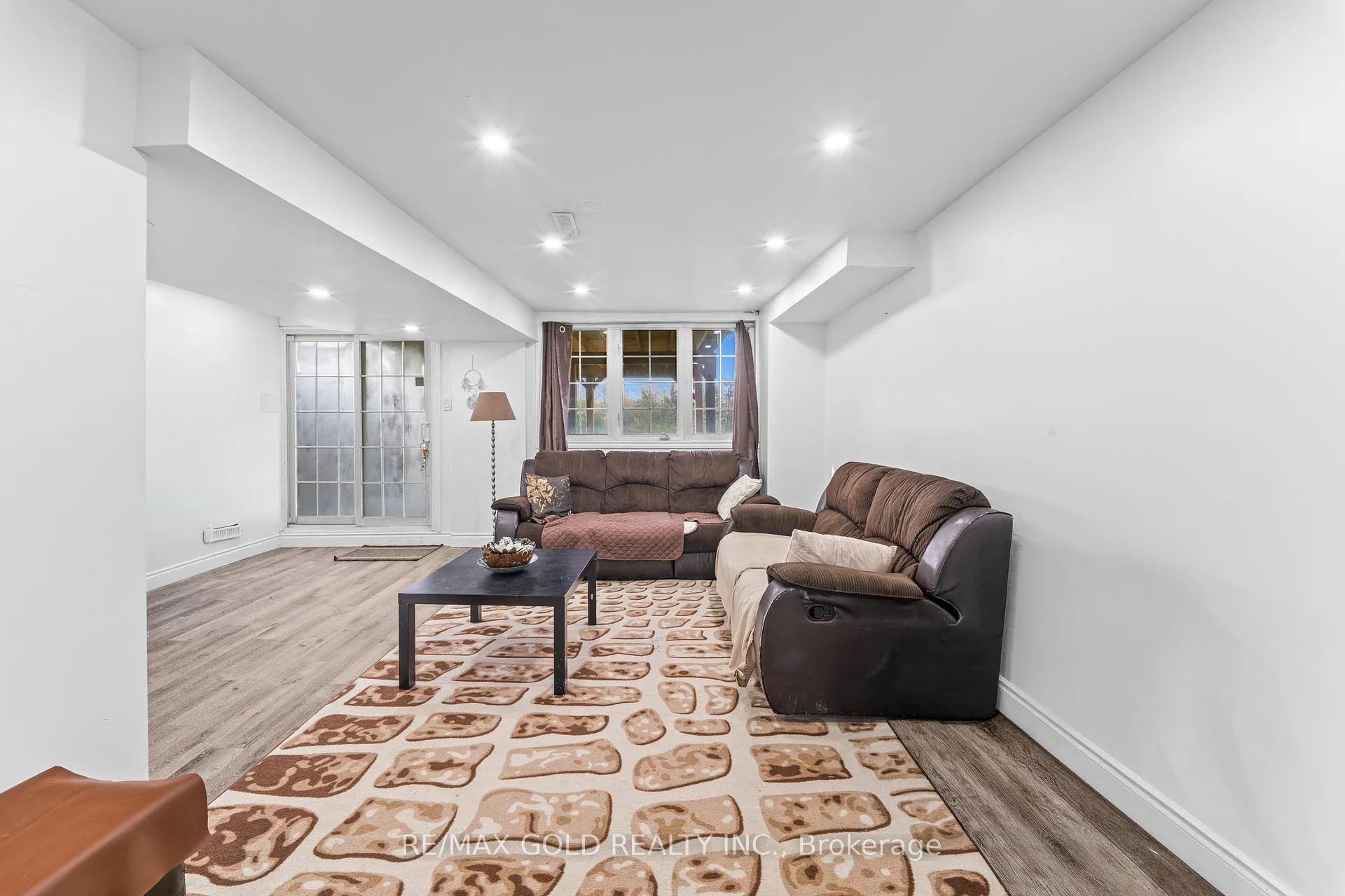 Photo 38 of 32 Bay Breeze Drive, Brampton, Sandringham-Wellington — HOMEH