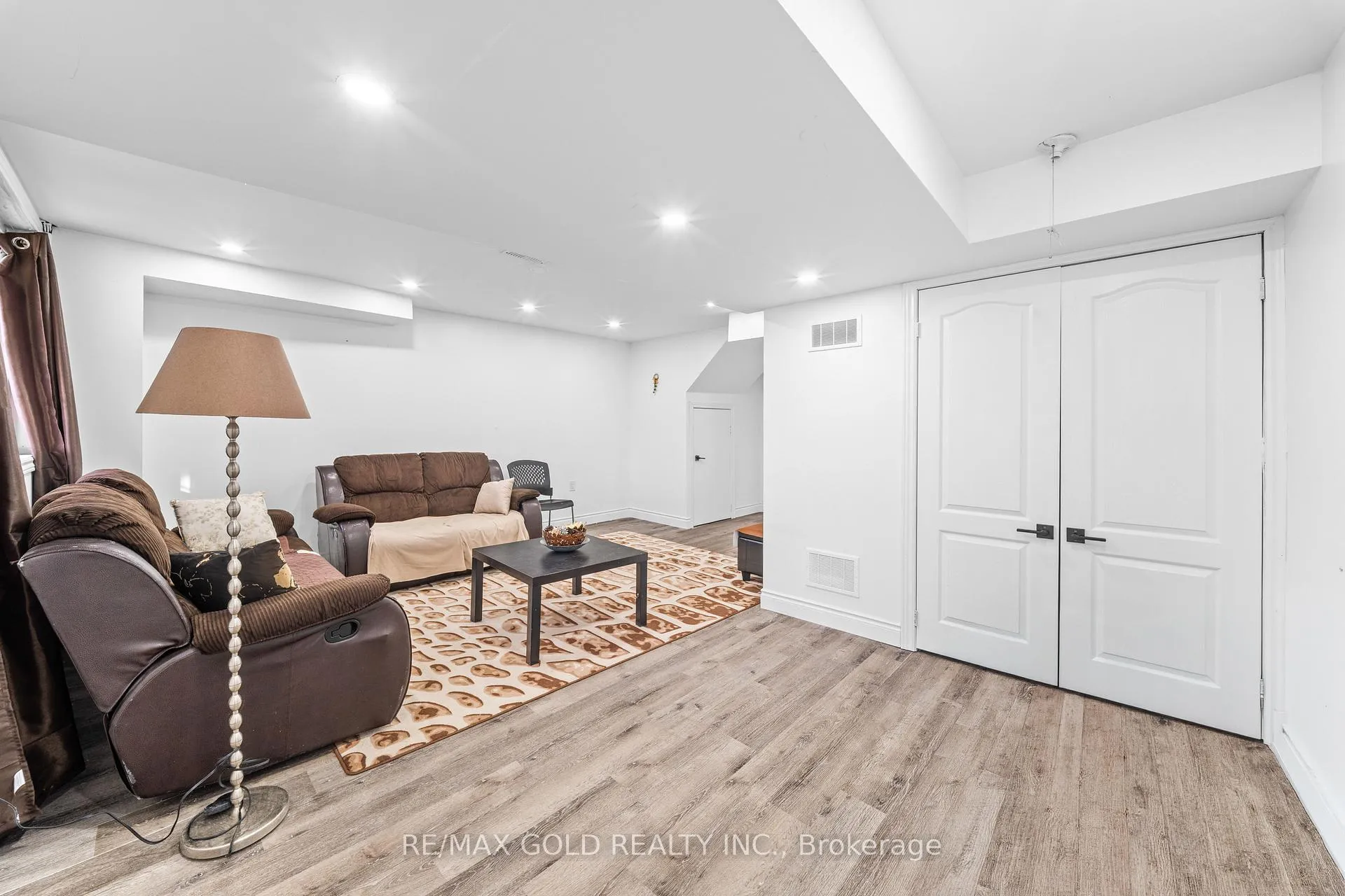 Photo 40 of 32 Bay Breeze Drive, Brampton, Sandringham-Wellington — HOMEH