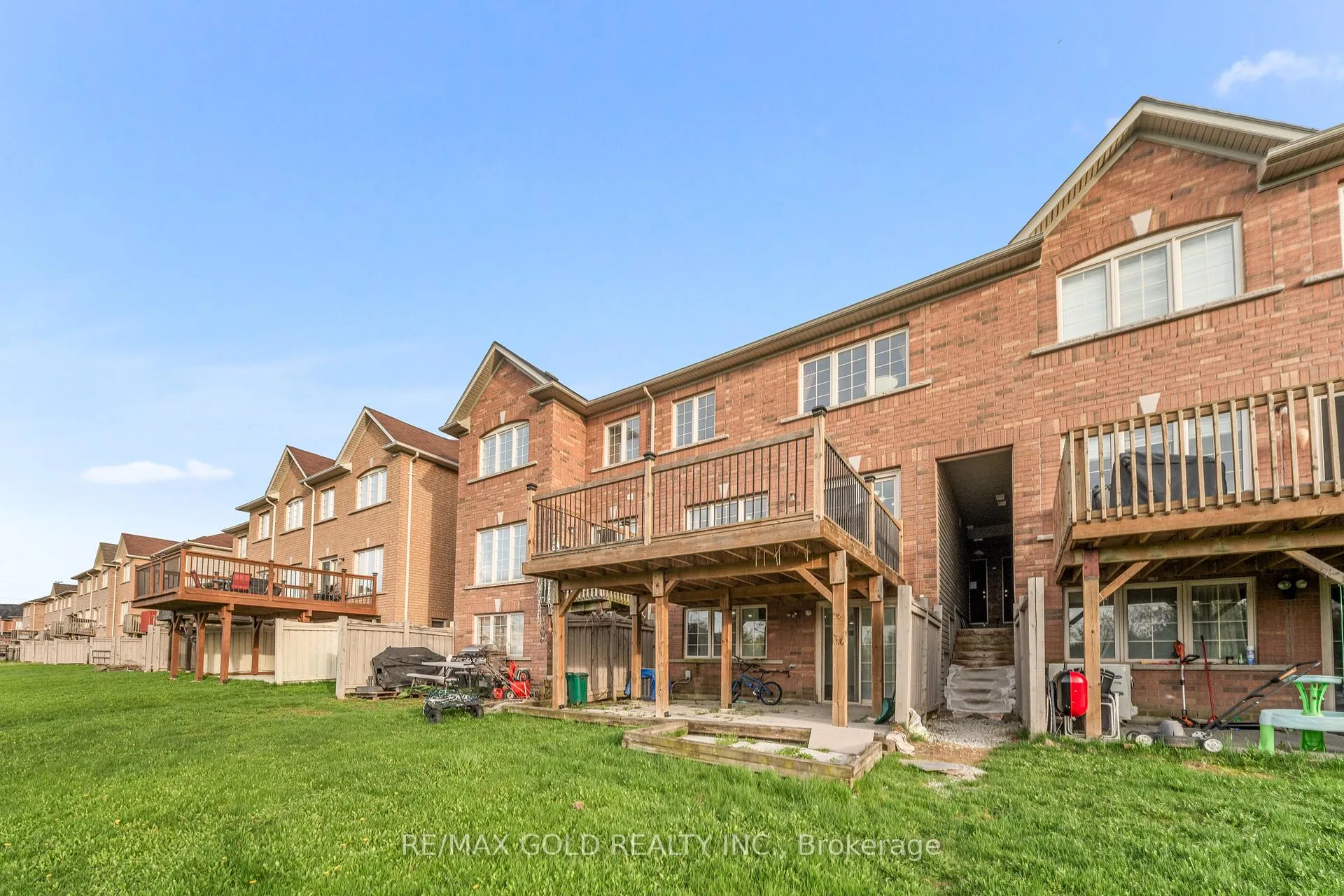 Photo 49 of 32 Bay Breeze Drive, Brampton, Sandringham-Wellington — HOMEH