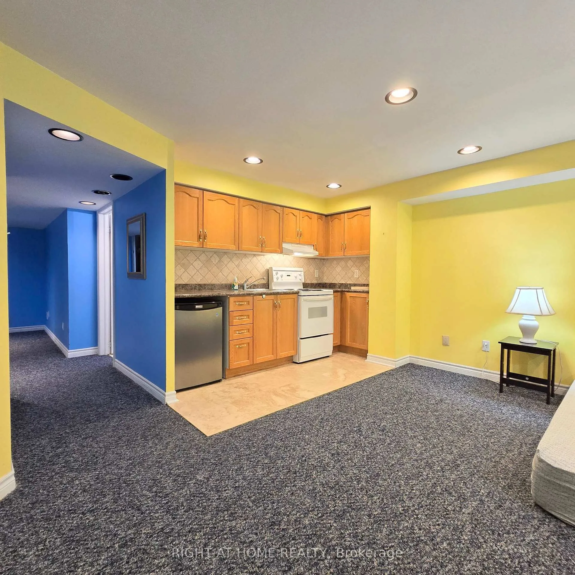 Photo 4 of Unit Bsmt, 65 Mare Crescent, Etobicoke, West Humber-Clairville — HOMEH