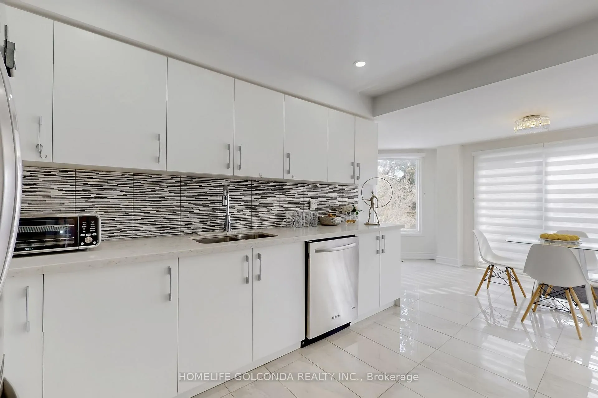 Photo 10 of 1861 Una Road, Pickering, Amberlea — HOMEH