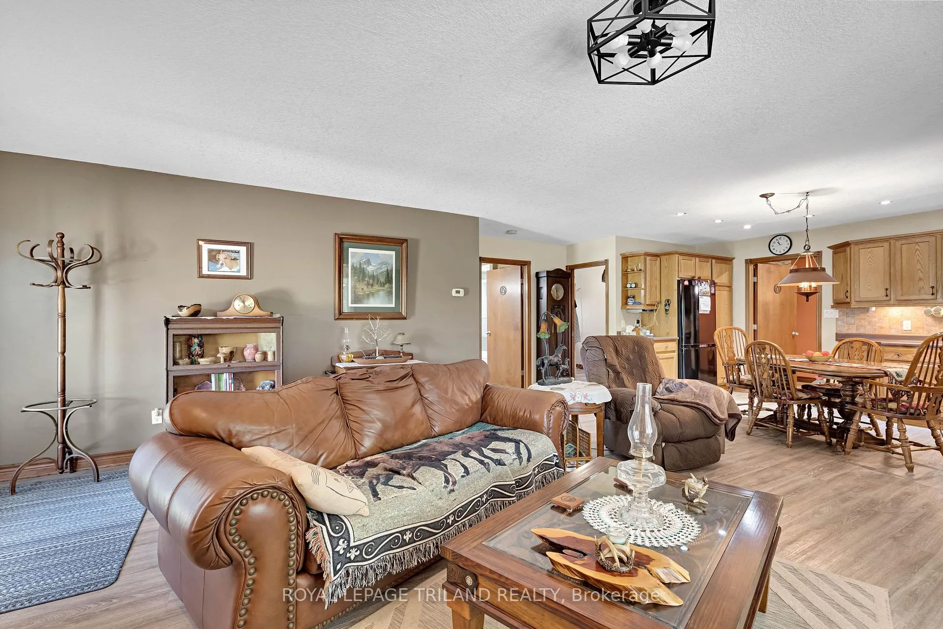Photo 23 of 20236 Marsh Line, West Elgin, Rural West Elgin — HOMEH