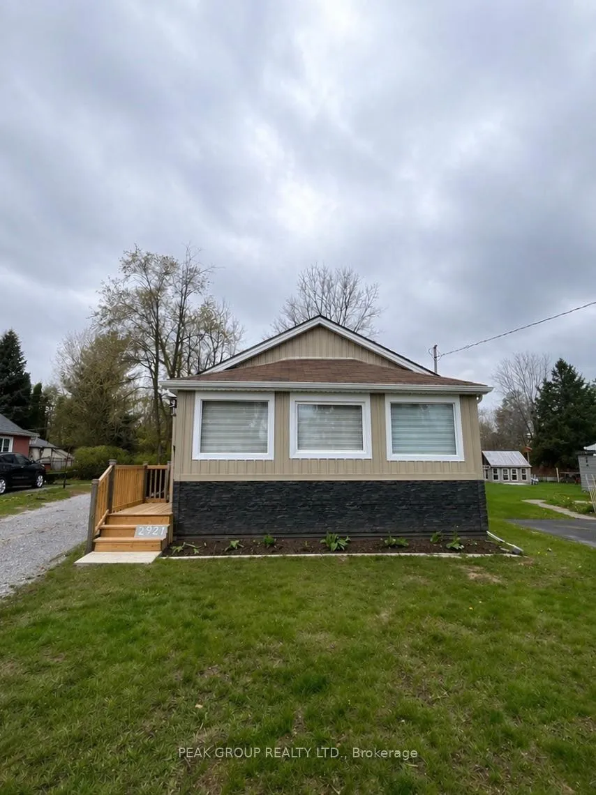 Front of 2921 Portage Road
