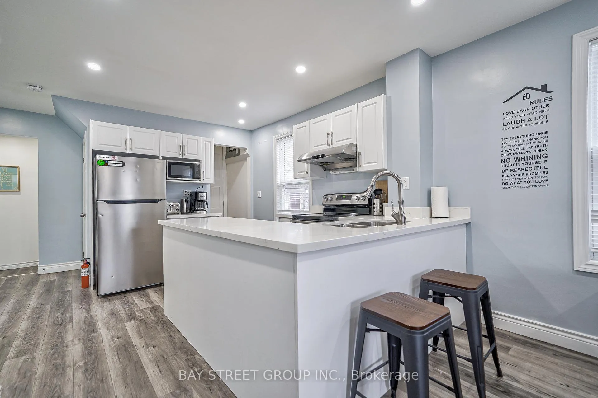 Photo 7 of 5241 Kitchener Street, Niagara Falls, Clifton Hill — HOMEH
