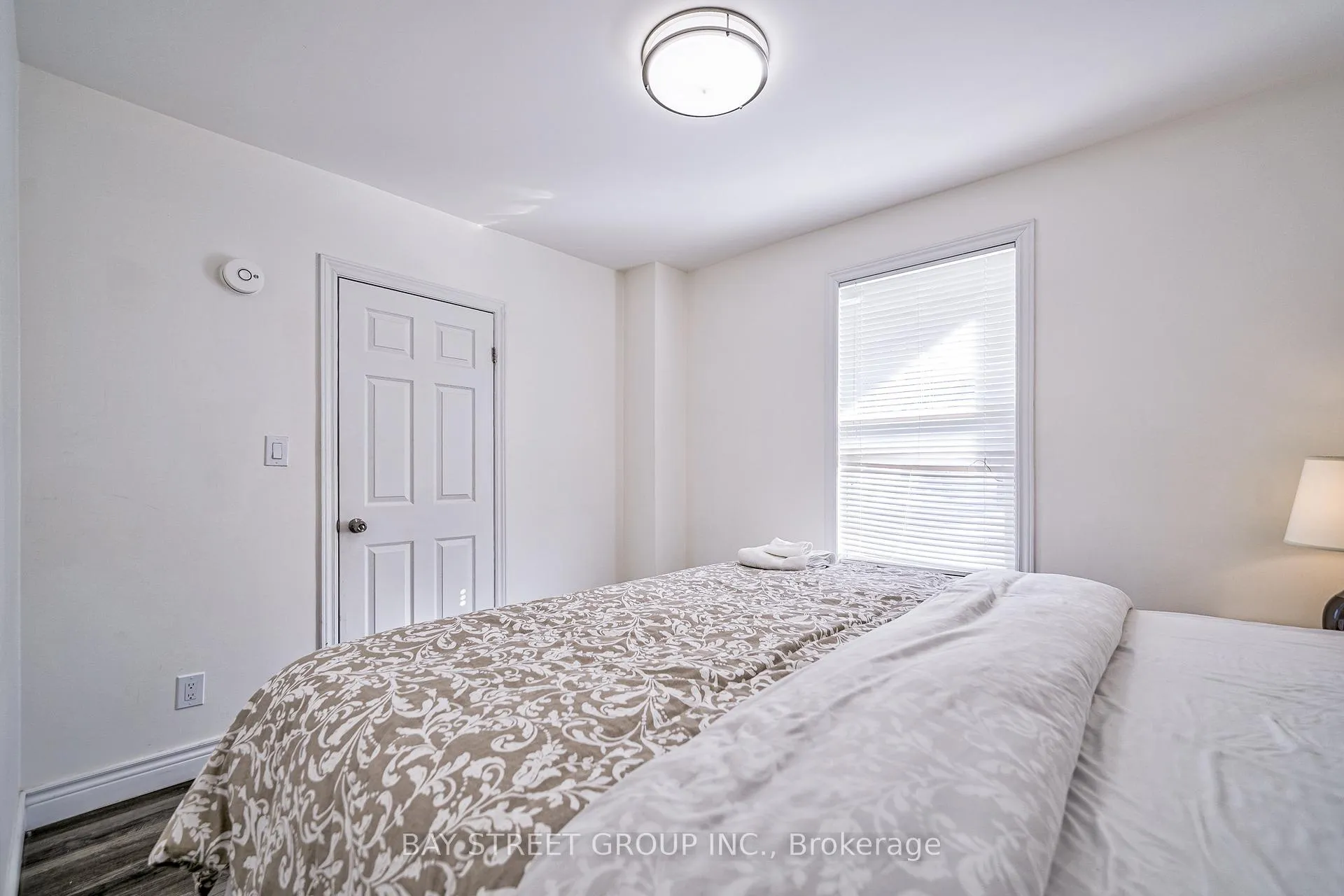 Photo 16 of 5241 Kitchener Street, Niagara Falls, Clifton Hill — HOMEH