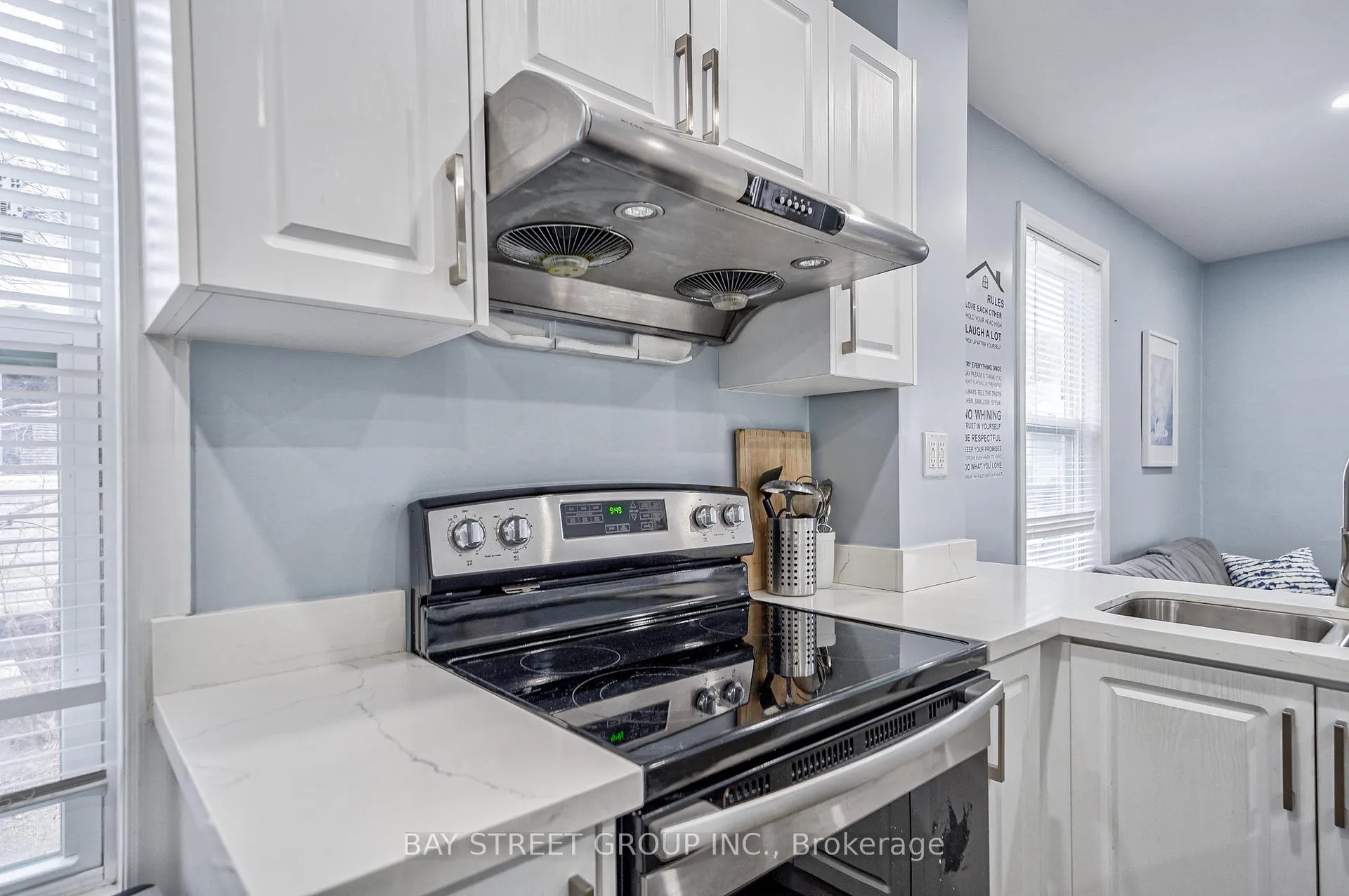 Photo 28 of 5241 Kitchener Street, Niagara Falls, Clifton Hill — HOMEH
