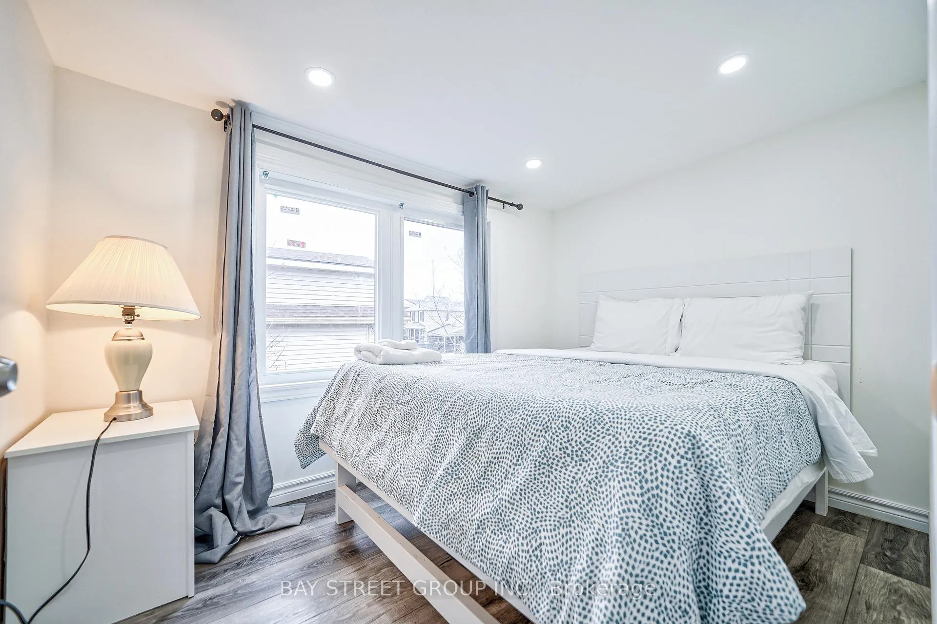 Photo 33 of 5241 Kitchener Street, Niagara Falls, Clifton Hill — HOMEH