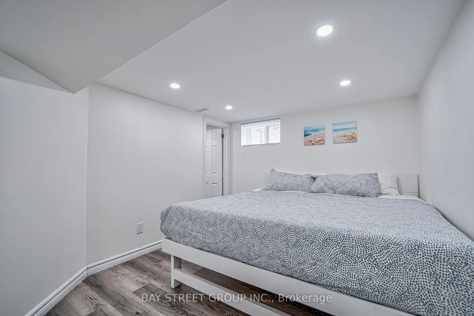 Photo 41 of 5241 Kitchener Street, Niagara Falls, Clifton Hill — HOMEH