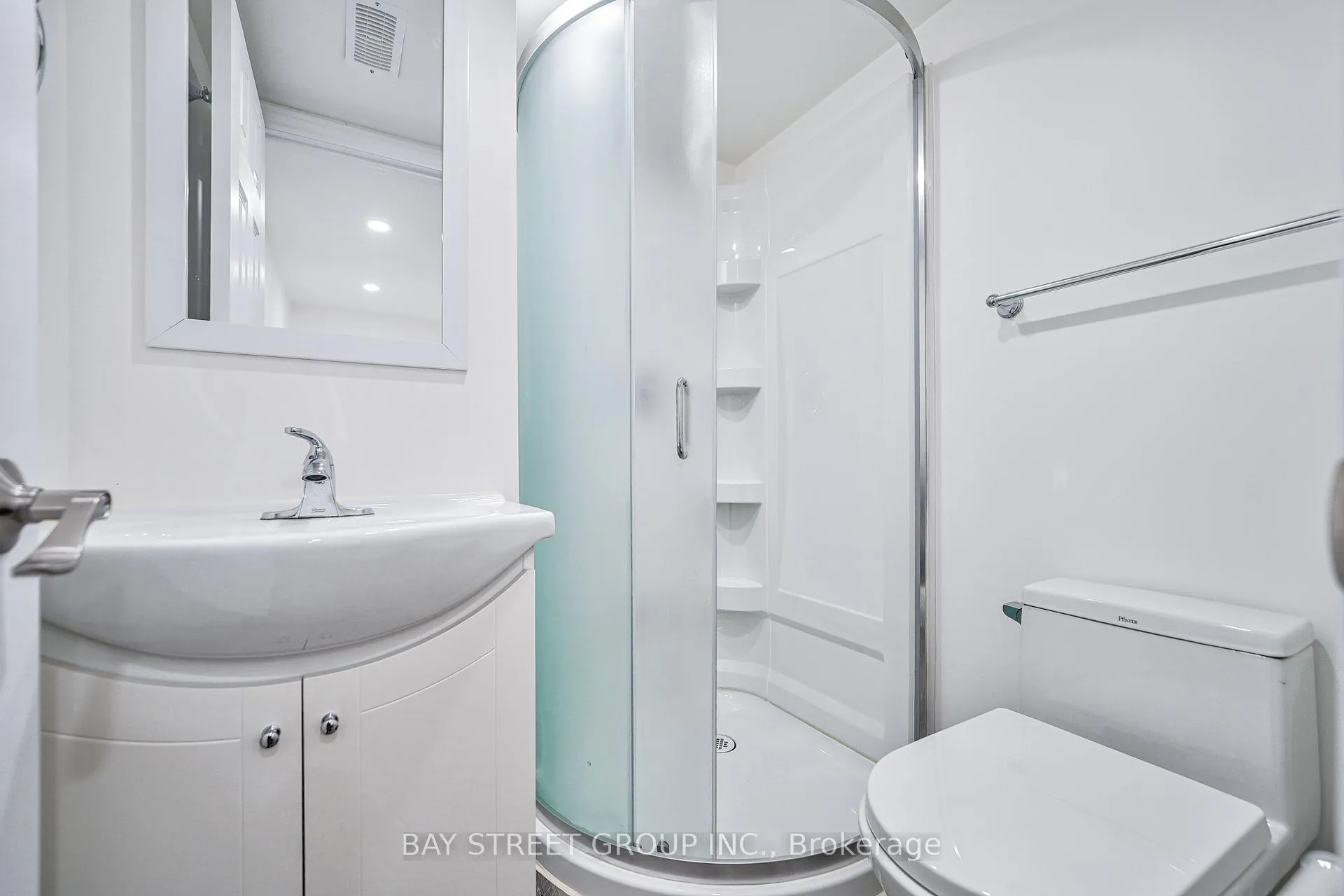 Photo 46 of 5241 Kitchener Street, Niagara Falls, Clifton Hill — HOMEH