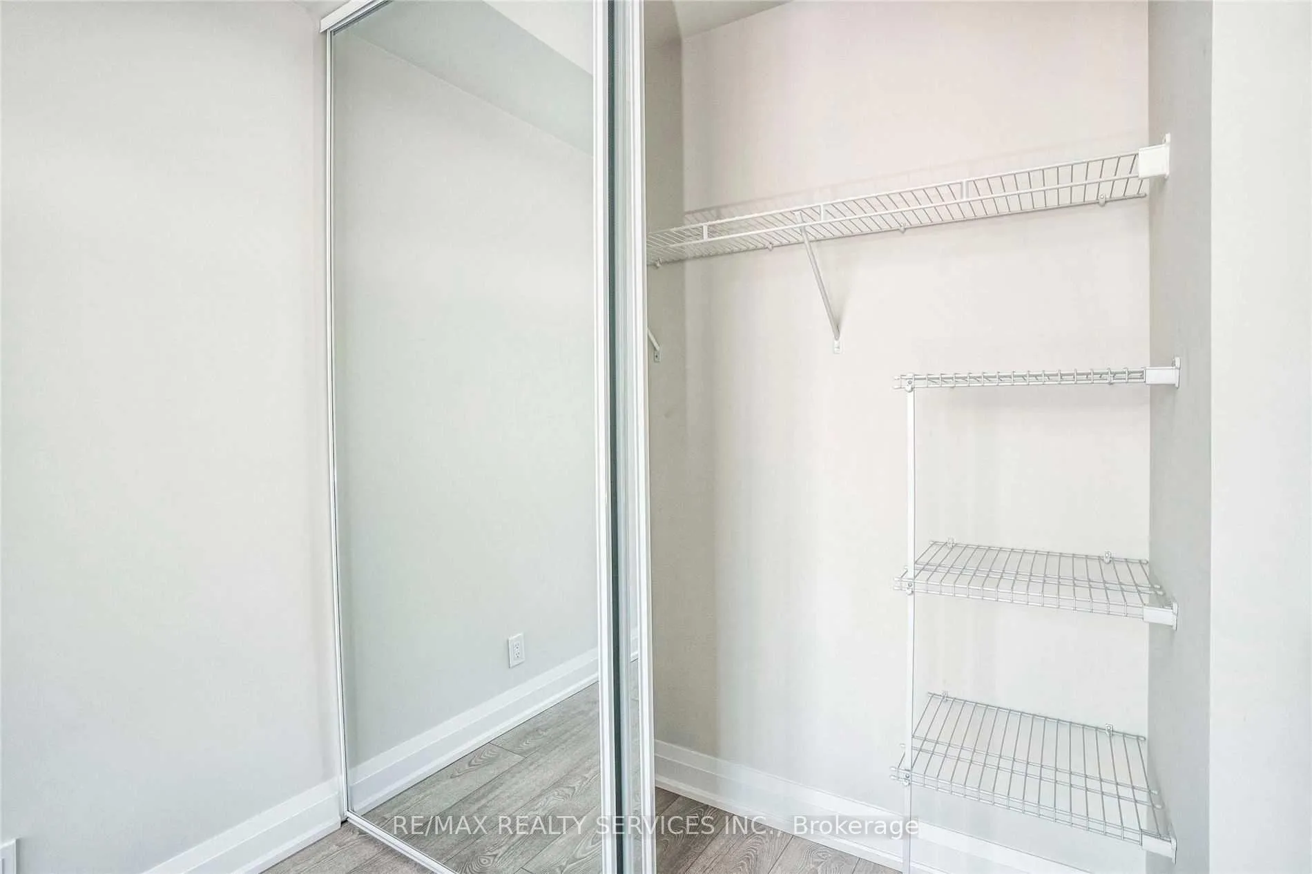 Photo 15 of Unit 2002, 15 Lynch Street, Brampton, Downtown Brampton — HOMEH